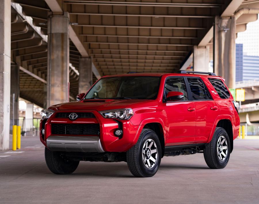  Toyota 4Runner TRD Off-Road (N280) 2016 года  (NA) (фото 27 из 37)